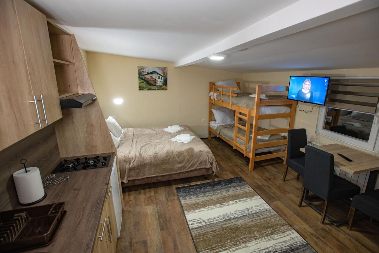 Apartmani Sp Jovanovic Crni Vrh Luaran gambar